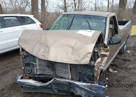 1997 Chevrolet C1500 Fleetside from USA, damaged, VIN 1GCEC14W0VZ129103